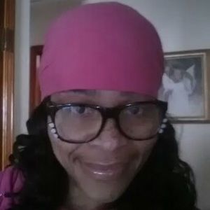 Meet your Posher, Monique